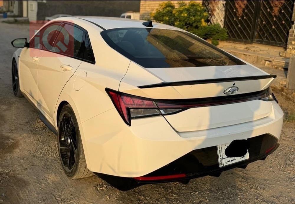 هیوندای ئەلەنترا